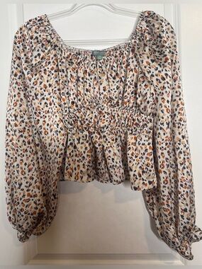 Good luck gem Women’s Cream Animal-Print Peasant Blouse cinched waist sz md nude